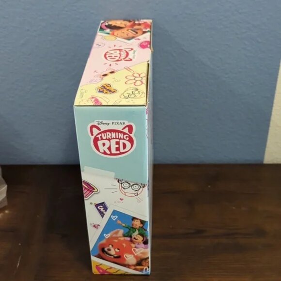 Disney Parks Turning Red Ornament Set Brand New - Picture 9 of 11